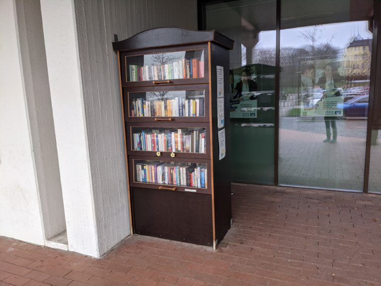 Bücherschrank am Herrenwingert – Alfter-Ort